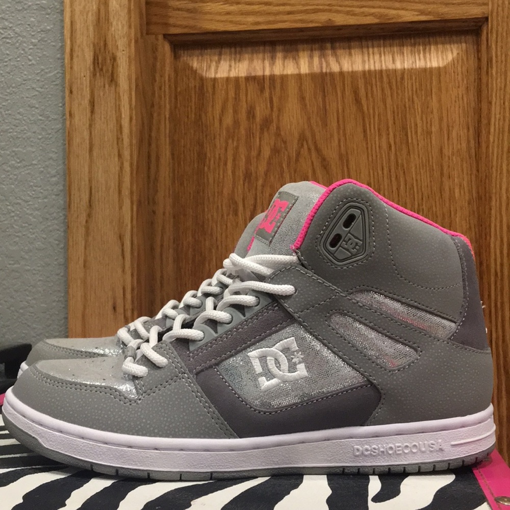 DC shoes size 7